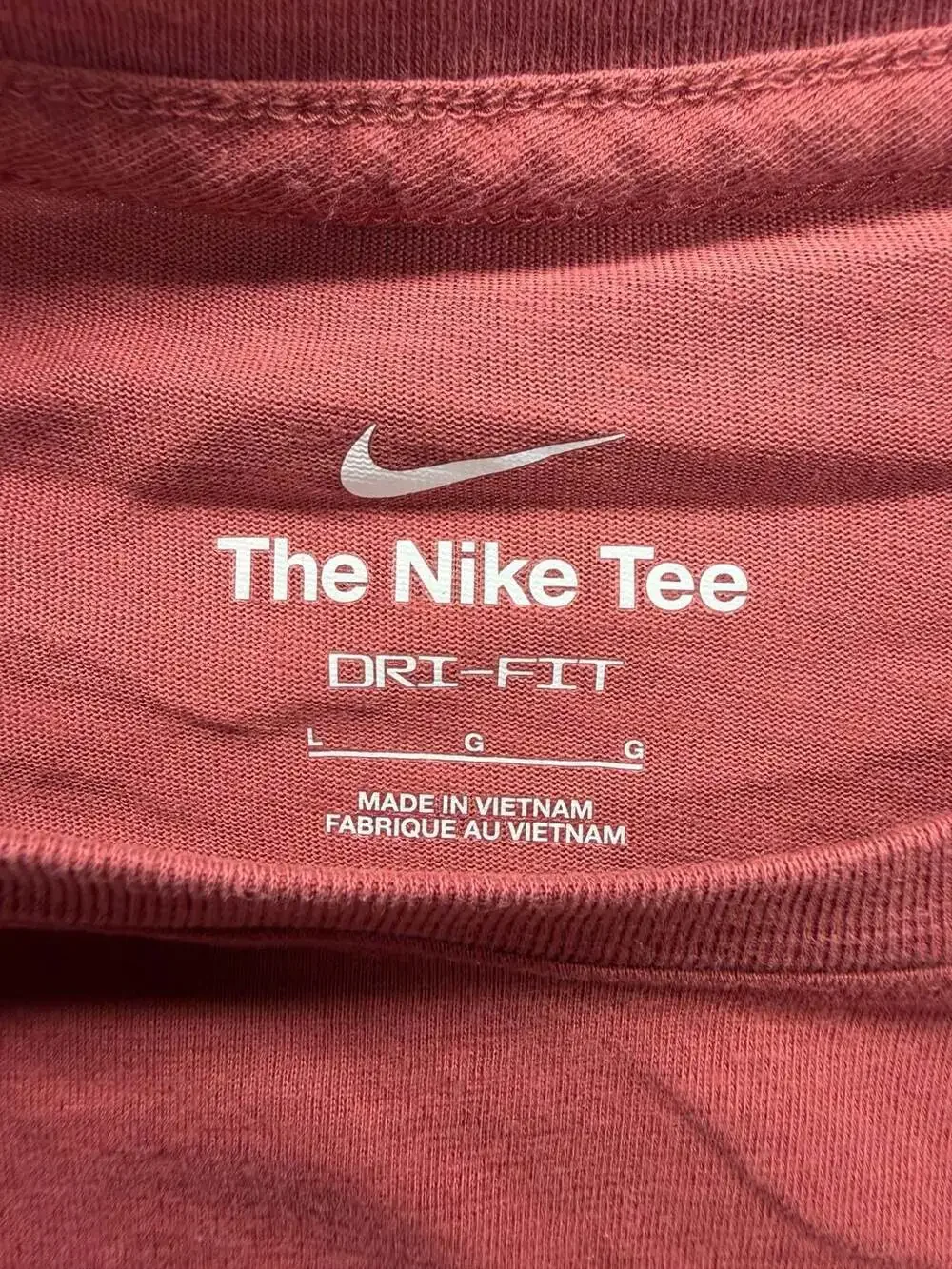 Nike Dri-FIT Swoosh Graphic T-Shirt